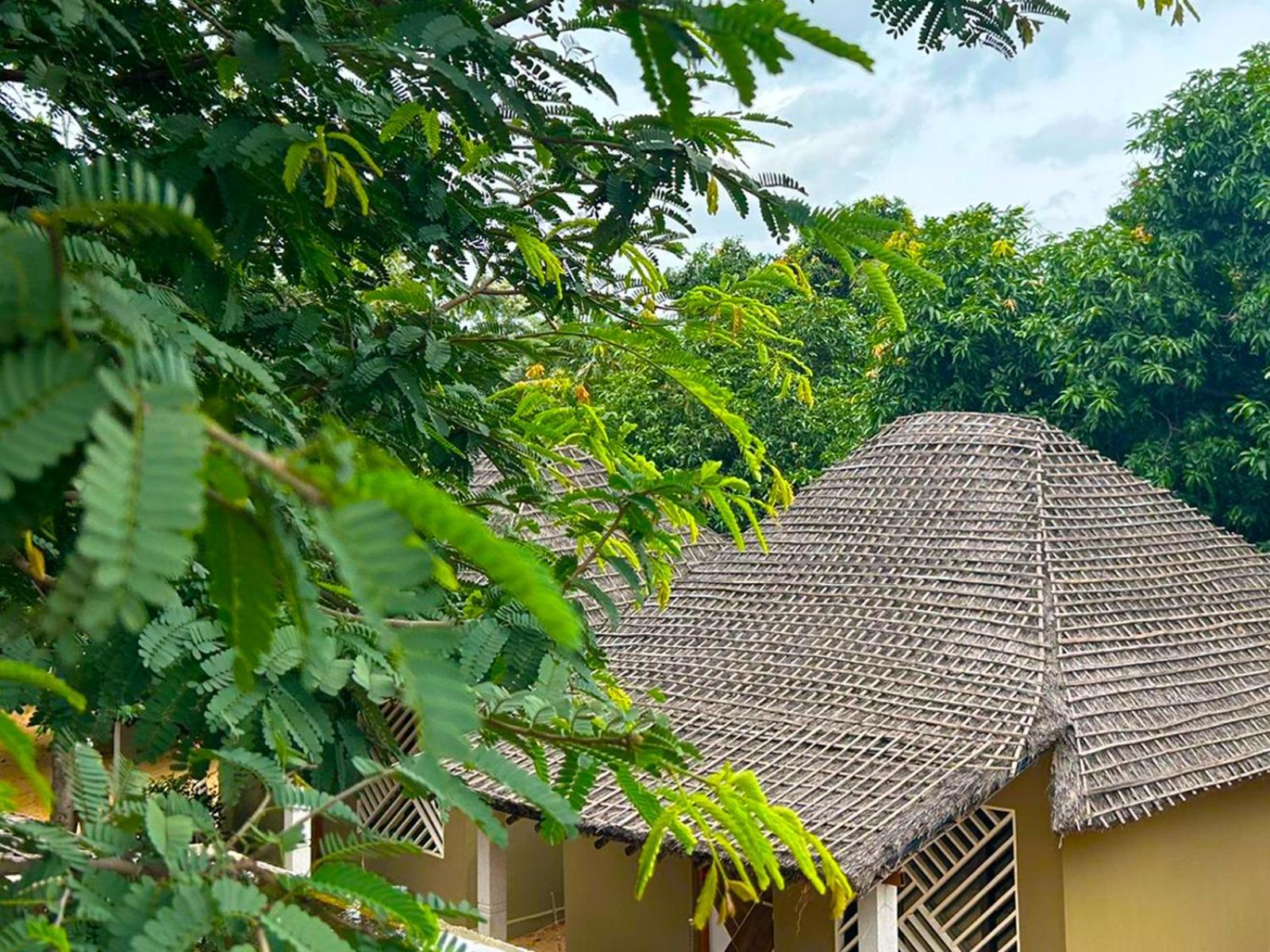 Hampi Village Resort & Tutti Cafe Luaran gambar