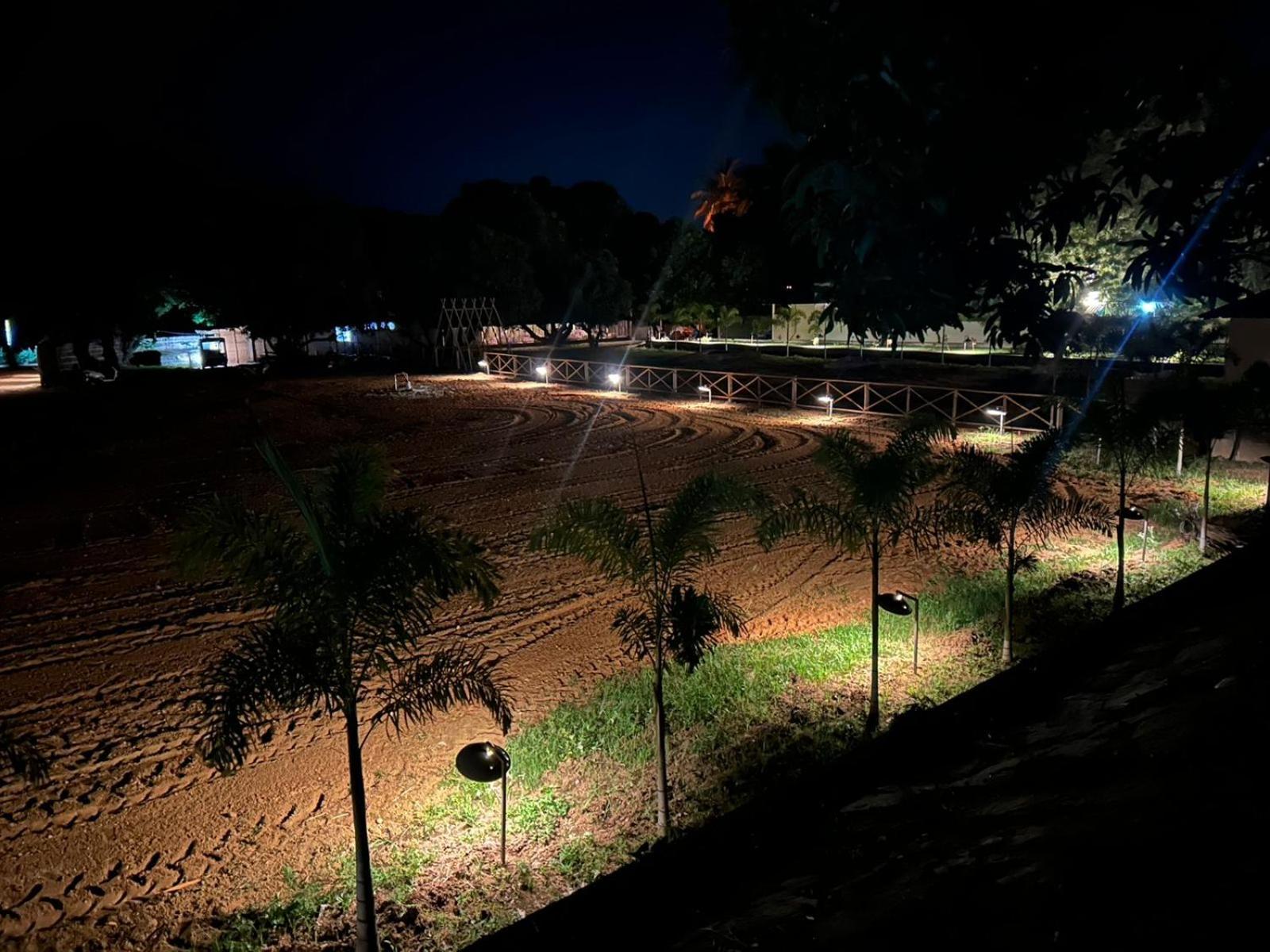 Hampi Village Resort & Tutti Cafe Luaran gambar