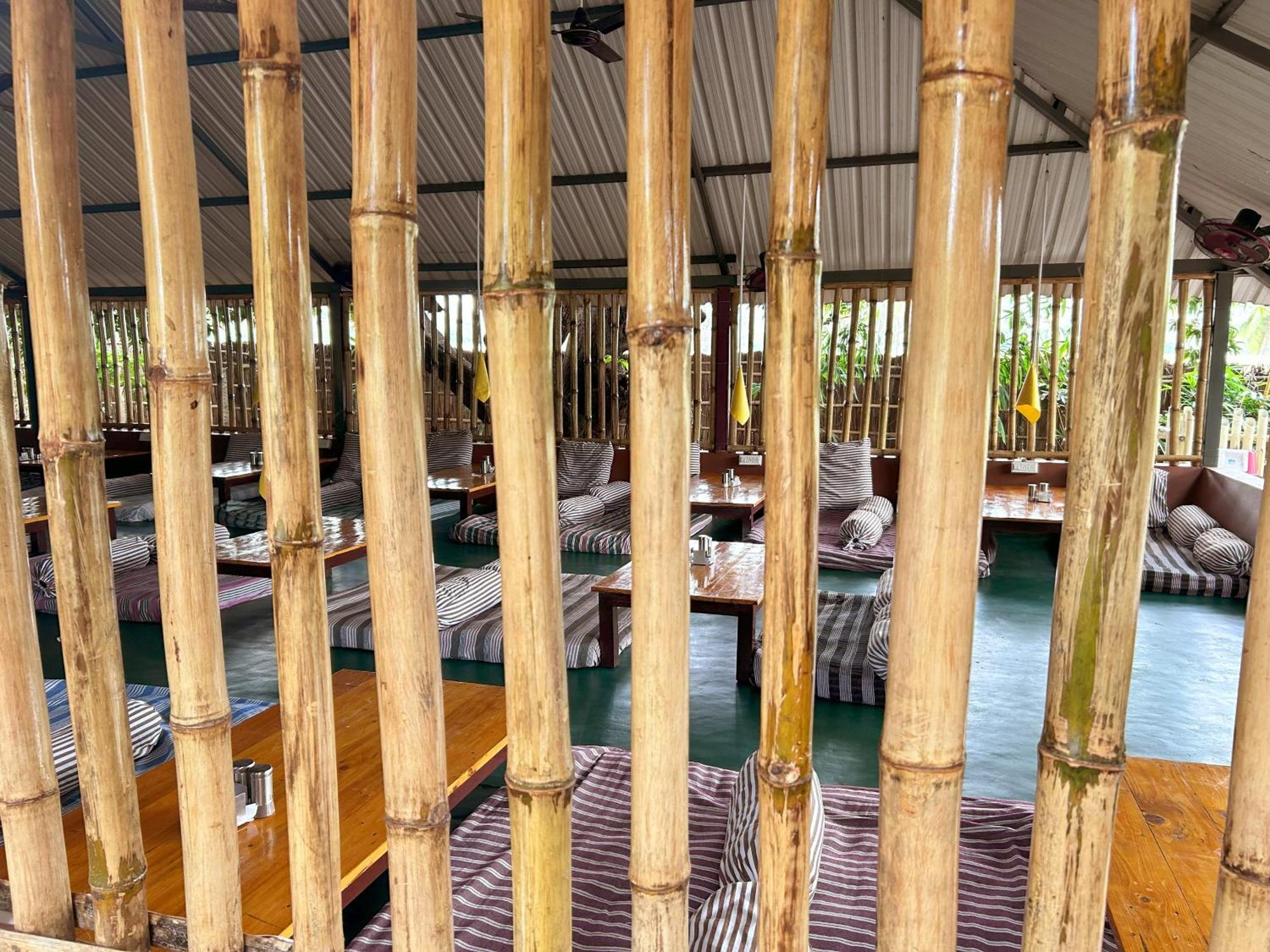 Hampi Village Resort & Tutti Cafe Luaran gambar